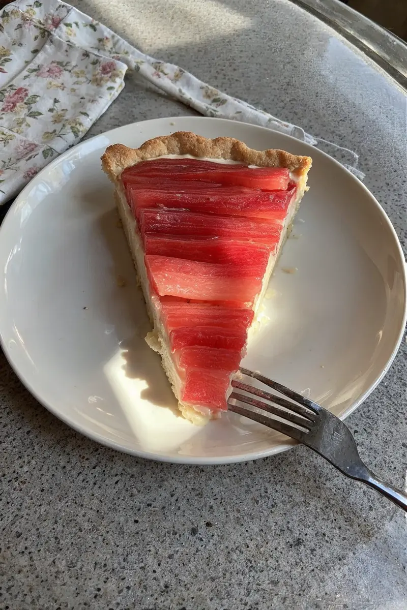 Rhubarb Cream Tart – Tangy, Creamy, and Simply Stunning
